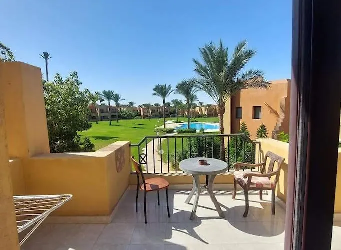 Stella De Mari In Makadi With And Pool View Appartement