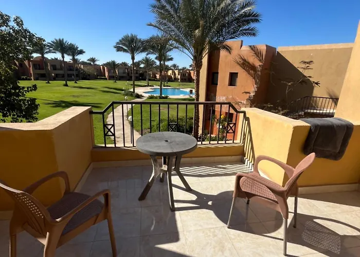 Appartement Stella De Mari In Makadi With And Pool View